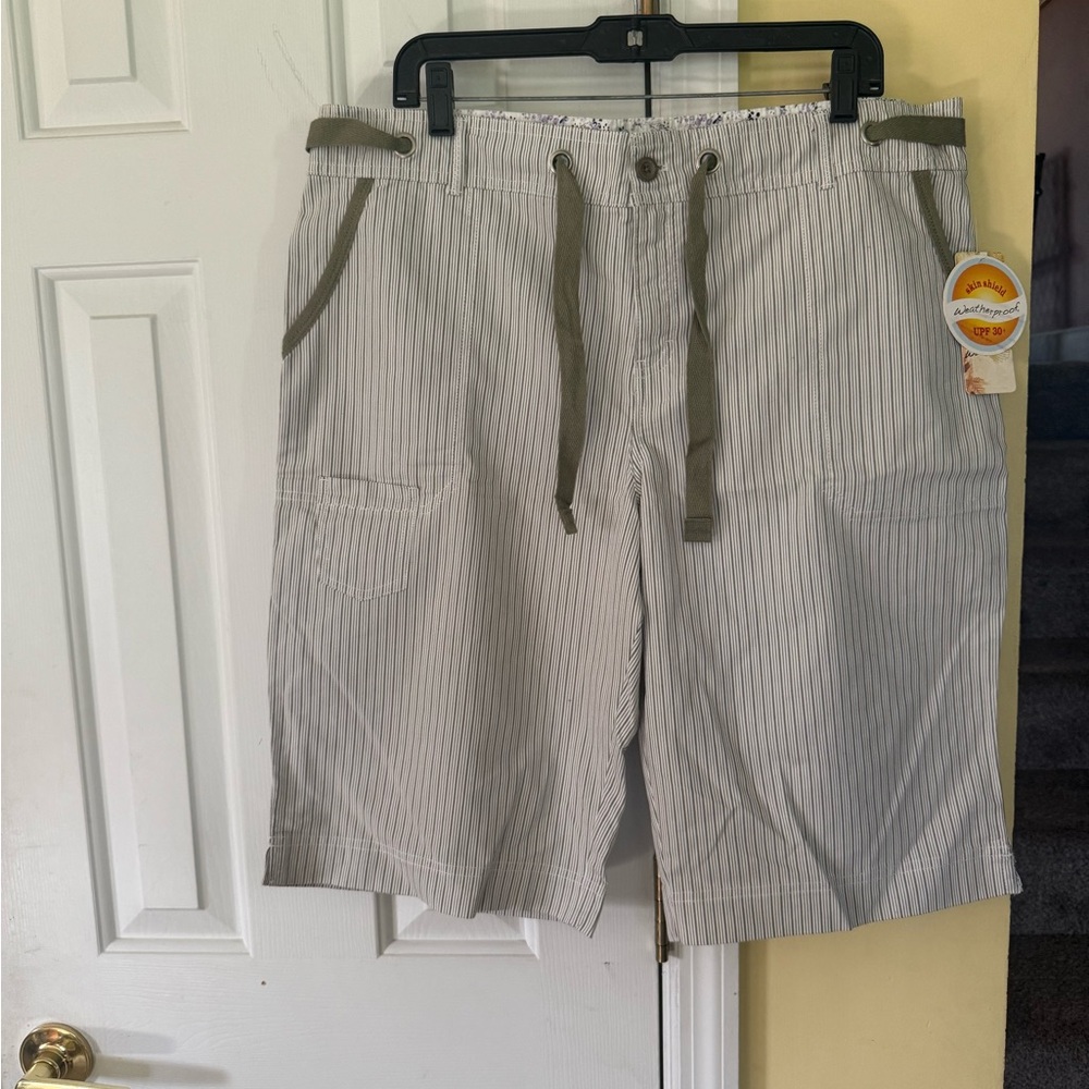 Weatherproof Women’s Pinstriped Cargo Shorts -‎ Gray and Olive